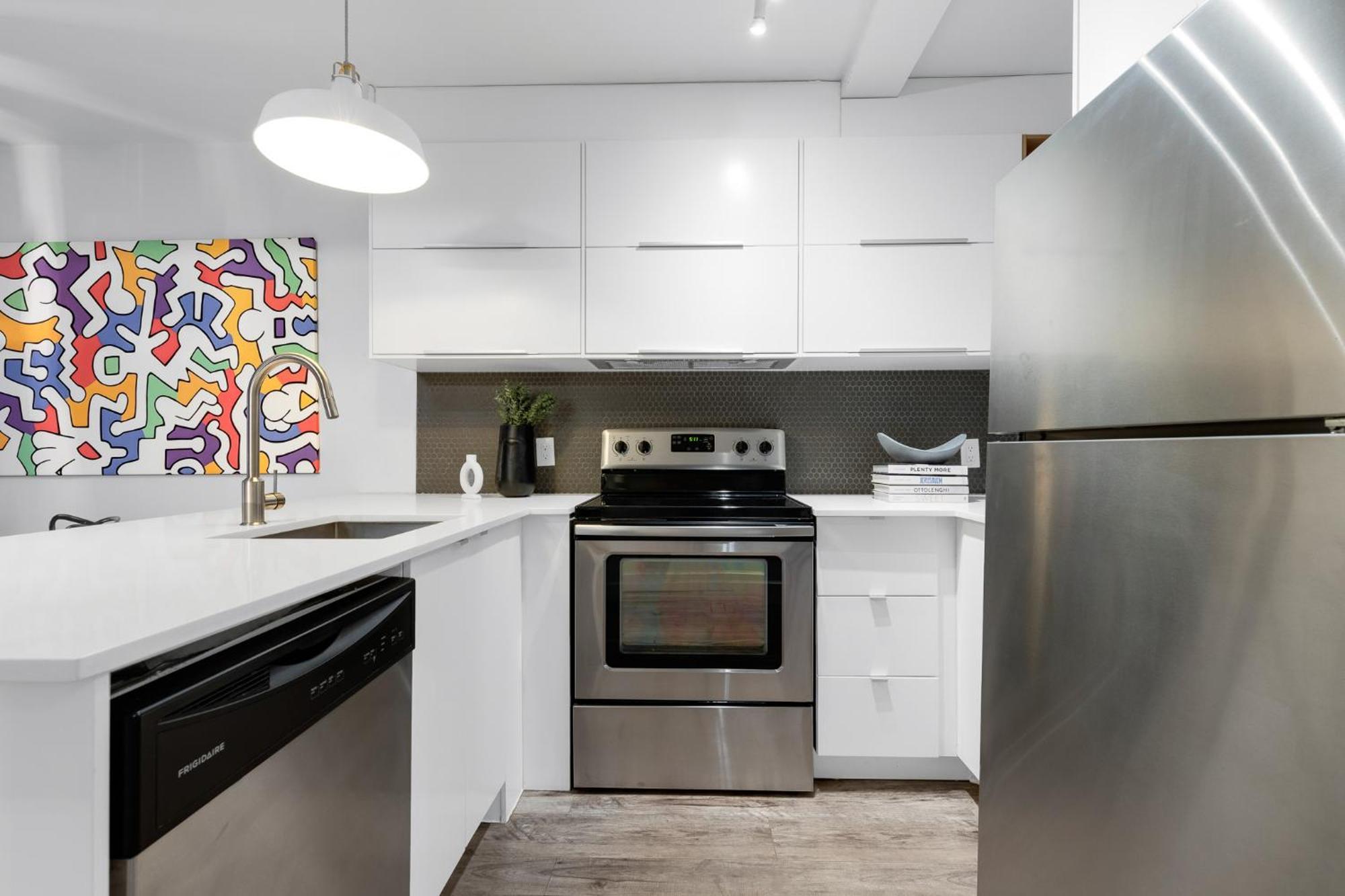 Liv Mtl Urban Aparthotel Montréal Eksteriør bilde